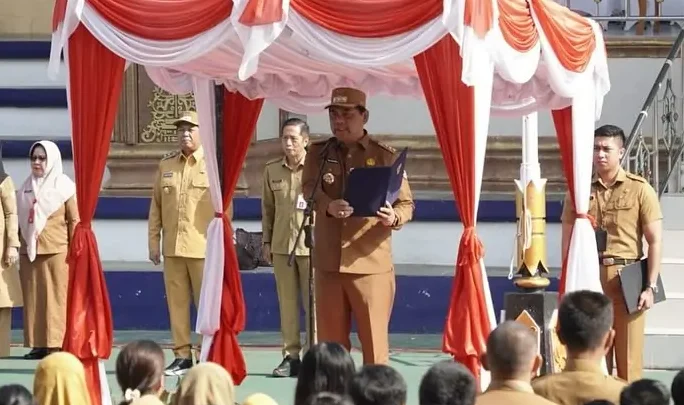 H. Shalahuddin Pimpin Apel Gabungan Perdana Kepemimpinannya. Dengan Kepemimpinan Bupati Barito U