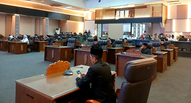 0403 Bupati Paparkan Strategi