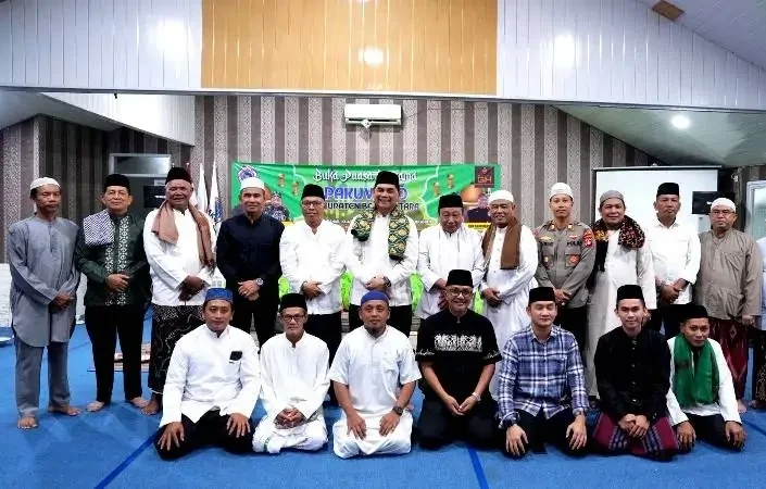 0803 Bupati Buka Puasa