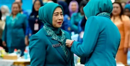 1201 Ketua Tp Pkk Barito Utara Hj Maya Savitri Shalahuddin
