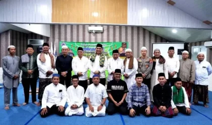 1003 Bupati Bukber Pakuwojo
