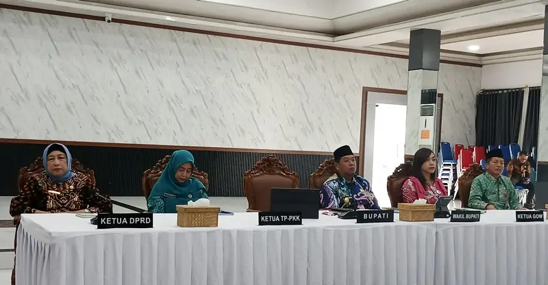 1003 Ketua Dewan Musrenbang