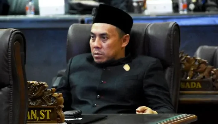 2001 Parmana Setiawan