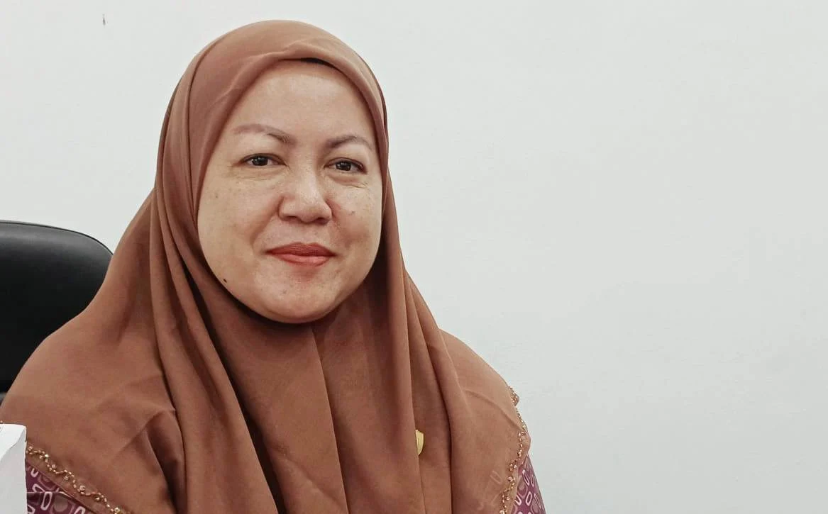 Wakil Ketua II DPRD Barito Utara, Henny Rosgiaty Rusli